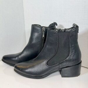 Blondo‎ B7076 BLK Black Leather Waterproof Croc Embossed Ankle Boots Womens 8M